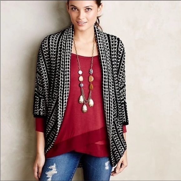 Moth cocoon cardigan black and white size medium - Picture 1 of 6